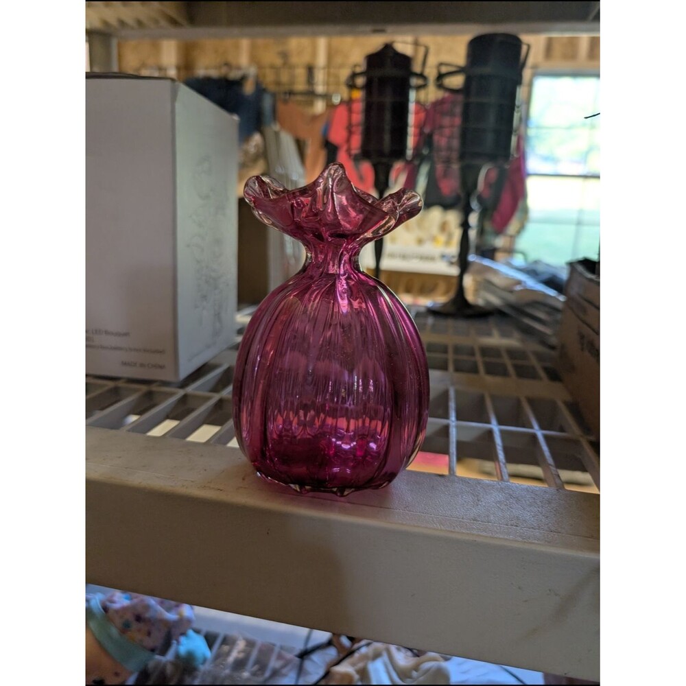 AT-1 Vintage Handblown Cranberry Glass Decorative Vase - Unbranded